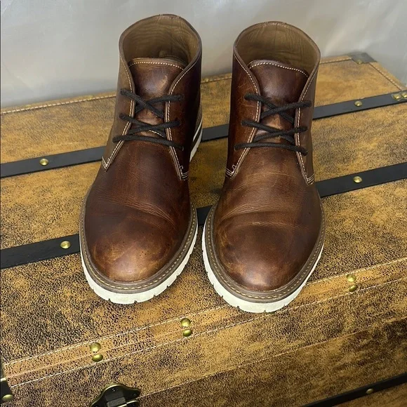 Johnston & Murphy | Shoes | Johnston Murphy Barrett Chukka  display picture 1